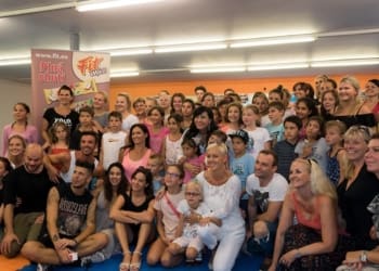 Janků, Dědík, Jankovič, Tomešová, Belohorcová, Janáčková, Finková a Šemík navštívili letní soustředění Hejbejte se a zpívejte s Hankou Kynychovou