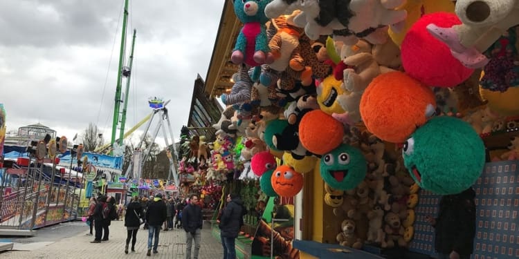 Přijela Matějská pouť a s ní i 115 různých atrakcí