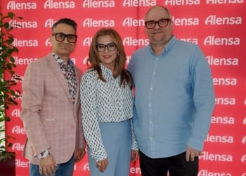 Dana Morávková, Marek Taclík, Radek Banga a další známé tváře na slavnostním otevření největší prodejny brýlí ve střední Evropě